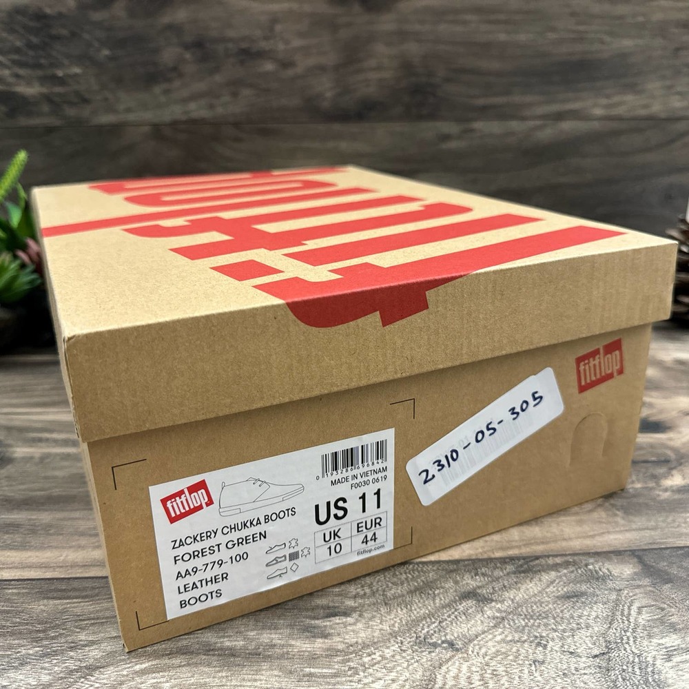 ❌SOLD❌NIB FitFlop Zackery 11 44 Forest Green Chukka Boots Leather - Picture 10 of 11